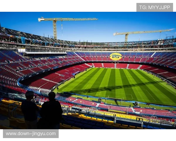 巴萨1140天后重返诺坎普，球场升级助力欧冠主场首秀