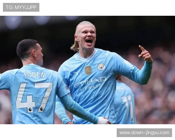 哈兰德点球被扑后头球破门，曼城锋线多点开花